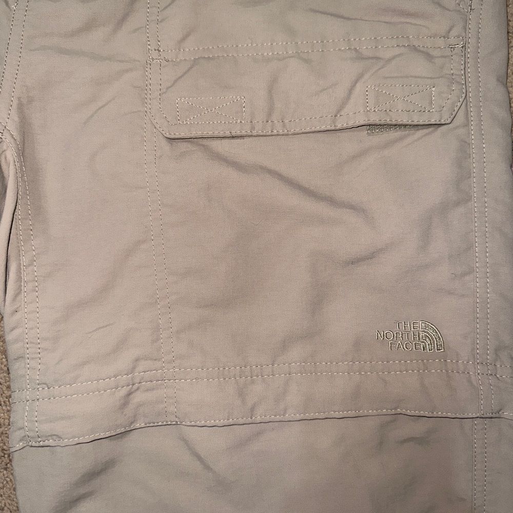 North Face hiking pant/short - Picture 3 of 9